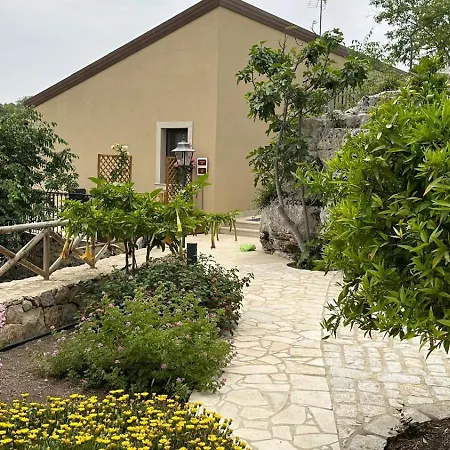 Casa Vacanze Il Mandarancio Modica Exterior photo